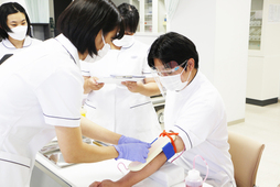 【看護学科】診療の補助技術 静脈血採血
