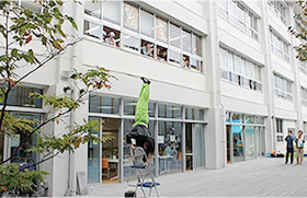 s_fes_mainimg06.jpg