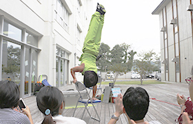 s_fes_mainimg06.jpg